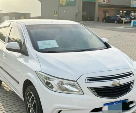 Chevrolet Onix 2016 Branco — foto 1 de 3