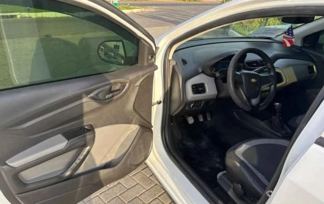 imagem-https://www.socarrao.com.br/sc-vehicle-images-prod/1015080/1776474776675-U2NyZWVuc2hvdF8yMDI2LTA0LTA4LTExLTIzLTM2LTYxMV9jb20uZmFjZWJvb2sua2F0YW5hLWVkaXQuanBn.jpg