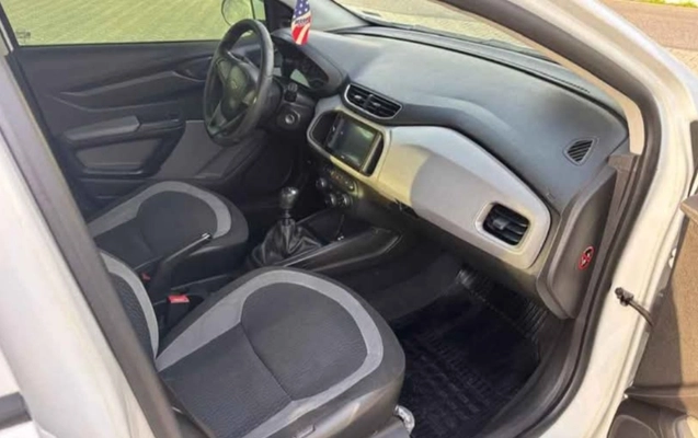 imagem-https://www.socarrao.com.br/sc-vehicle-images-prod/1015080/1776474776900-U2NyZWVuc2hvdF8yMDI2LTA0LTA4LTExLTIyLTMyLTIzNF9jb20uZmFjZWJvb2sua2F0YW5hLWVkaXQuanBn.jpg