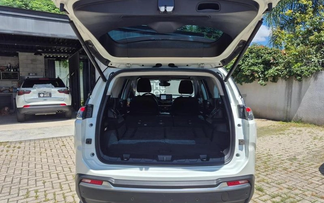 imagem-https://www.socarrao.com.br/sc-vehicle-images-prod/1015312/1787249695377-7887057_20_B_3d3c3cc2a2.jpeg