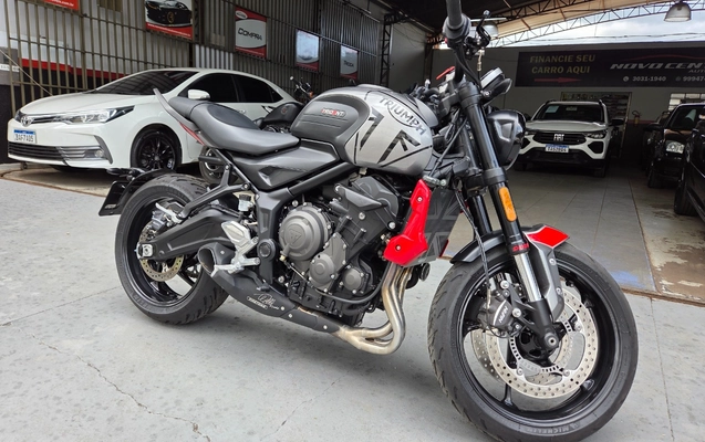 imagem-https://www.socarrao.com.br/sc-vehicle-images-prod/1015445/1776512781524-MTAwMDQwMDUyNi5qcGc.jpg