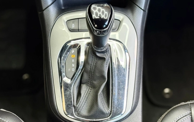 imagem-https://www.socarrao.com.br/sc-vehicle-images-prod/1015471/1776515085957-003_00c9bbe47f4de3dd6352e7d7dac3ceb4.jpeg