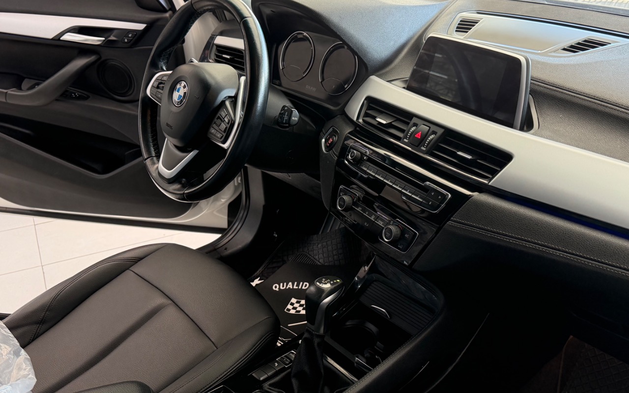imagem-https://www.socarrao.com.br/sc-vehicle-images-prod/1015681/1776521156621-SU1HXzQ0NTUuanBlZw.jpeg