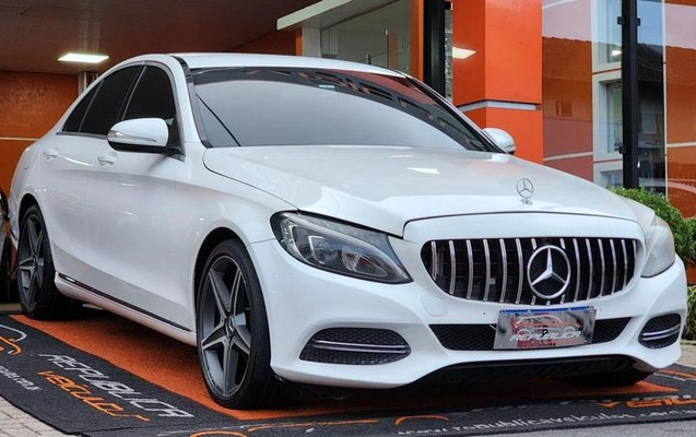 imagem-https://www.socarrao.com.br/sc-vehicle-images-prod/1015682/1788618508464-7128946_6_B_239f672e3f.jpeg