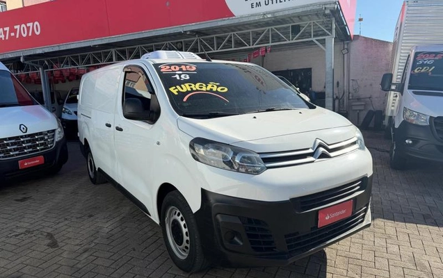 imagem-https://www.socarrao.com.br/sc-vehicle-images-prod/1015763/1780315113603-7841333_0_B_292fcd5082.jpeg