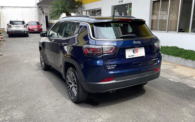 imagem-https://www.socarrao.com.br/sc-vehicle-images-prod/1015826/1776526066441-M2ZkM2RhN2YtYzcyMS00YTk3LTg2ZGItNzFjOGMwODNkYWI4LmpwZWc.jpeg