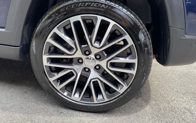 imagem-https://www.socarrao.com.br/sc-vehicle-images-prod/1015826/1776526067258-MGIxZTEyZDYtMGNjMy00YjY4LThlYzktNzIyMzRhOTViN2M1LmpwZWc.jpeg