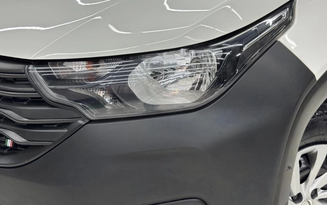 imagem-https://www.socarrao.com.br/sc-vehicle-images-prod/1015920/1776529922890-4_033427.jpg