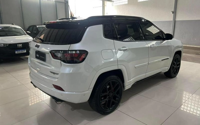 imagem-https://www.socarrao.com.br/sc-vehicle-images-prod/1015942/1786467327901-7952442_1_B_99f6b4951b.jpeg