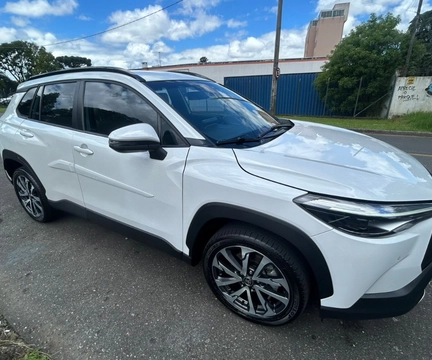 Toyota Corolla Cross 2024 Branco — foto 1 de 3