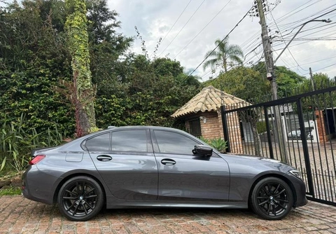 Bmw 330i 2020 Cinza — foto 1 de 3