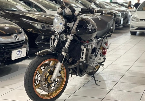 Honda CB1300 SUPER FOUR 2007 Preto — foto 1 de 3