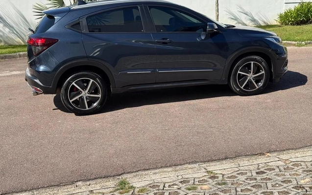 imagem-https://www.socarrao.com.br/sc-vehicle-images-prod/1016217/1788962171363-8008302_14_B_1eb36c7b6a.jpeg