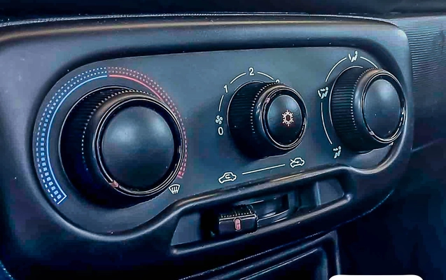 imagem-https://www.socarrao.com.br/sc-vehicle-images-prod/1016502/1776604222505-22c25993-e1ea-4e67-9f39-4e6e0aa2a9be.jpg