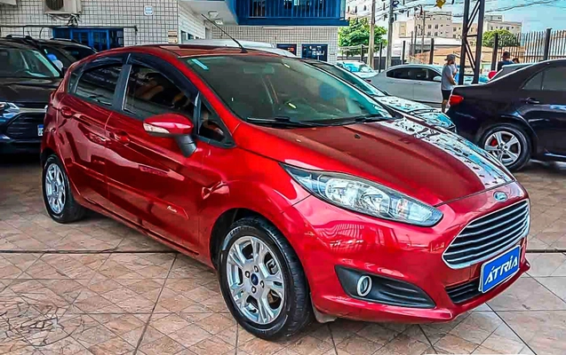 imagem-https://www.socarrao.com.br/sc-vehicle-images-prod/1016533/1776605513564-3322bd09-8440-40ce-b23c-467a64cbf5e9.jpg