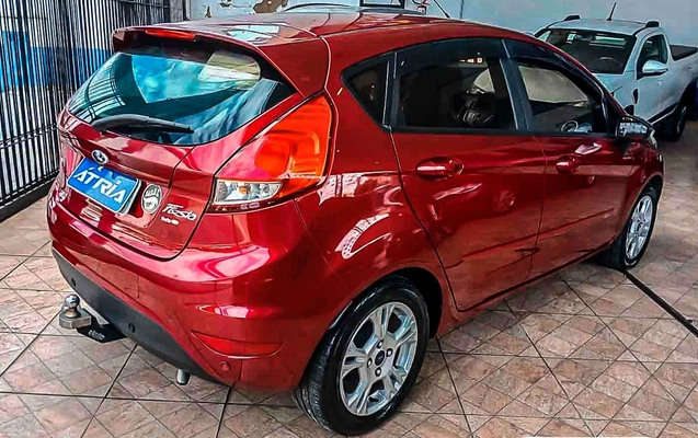 imagem-https://www.socarrao.com.br/sc-vehicle-images-prod/1016533/1776605513564-cc81d4f3-f179-4fa6-beeb-89650362d8de.jpg