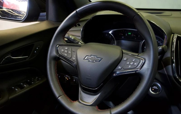 imagem-https://www.socarrao.com.br/sc-vehicle-images-prod/1016977/1788892394092-8000445_3_B_4271204e94.jpeg
