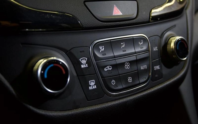 imagem-https://www.socarrao.com.br/sc-vehicle-images-prod/1016977/1788892394098-8000445_12_B_08b1ebe1be.jpeg