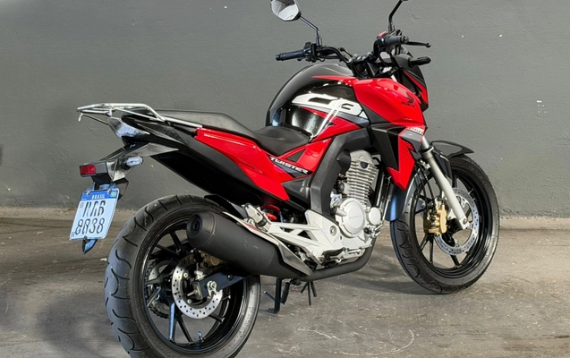 imagem-https://www.socarrao.com.br/sc-vehicle-images-prod/1017582/1776692197339-w1O6dRKYcAdaiEnF0QoLYCiYSa5aEuon.jpg