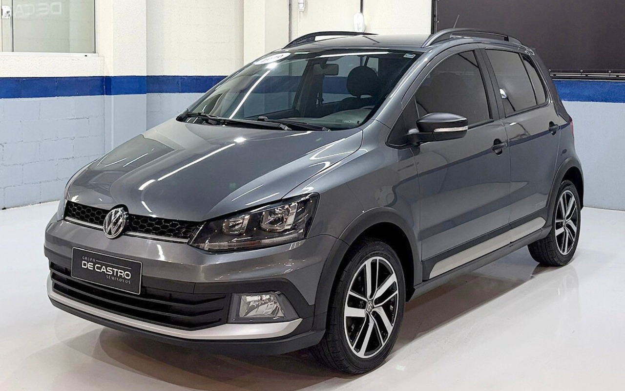 Volkswagen Fox Xtreme 1.6 Flex 8V 5p na cor Cinza em Curitiba / PR - 1017586