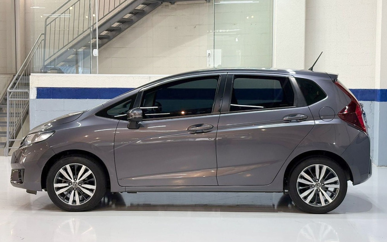 imagem-https://www.socarrao.com.br/sc-vehicle-images-prod/1017629/1776694018119-SE9OREEgRklUIEVYIEFUIC0gMjAxNyAtIENJTlpBIC0gQkJIOTE4NSAoMykuanBn.jpg