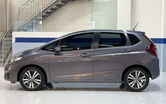imagem-https://www.socarrao.com.br/sc-vehicle-images-prod/1017629/1776694018119-SE9OREEgRklUIEVYIEFUIC0gMjAxNyAtIENJTlpBIC0gQkJIOTE4NSAoMykuanBn.jpg