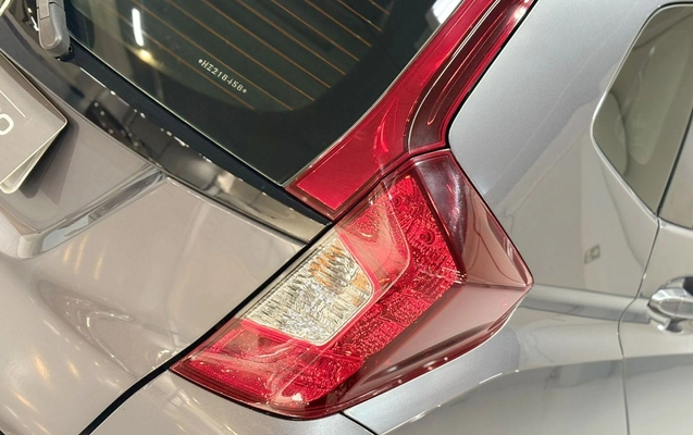 imagem-https://www.socarrao.com.br/sc-vehicle-images-prod/1017629/1776694018221-SE9OREEgRklUIEVYIEFUIC0gMjAxNyAtIENJTlpBIC0gQkJIOTE4NSAoOSkuanBn.jpg
