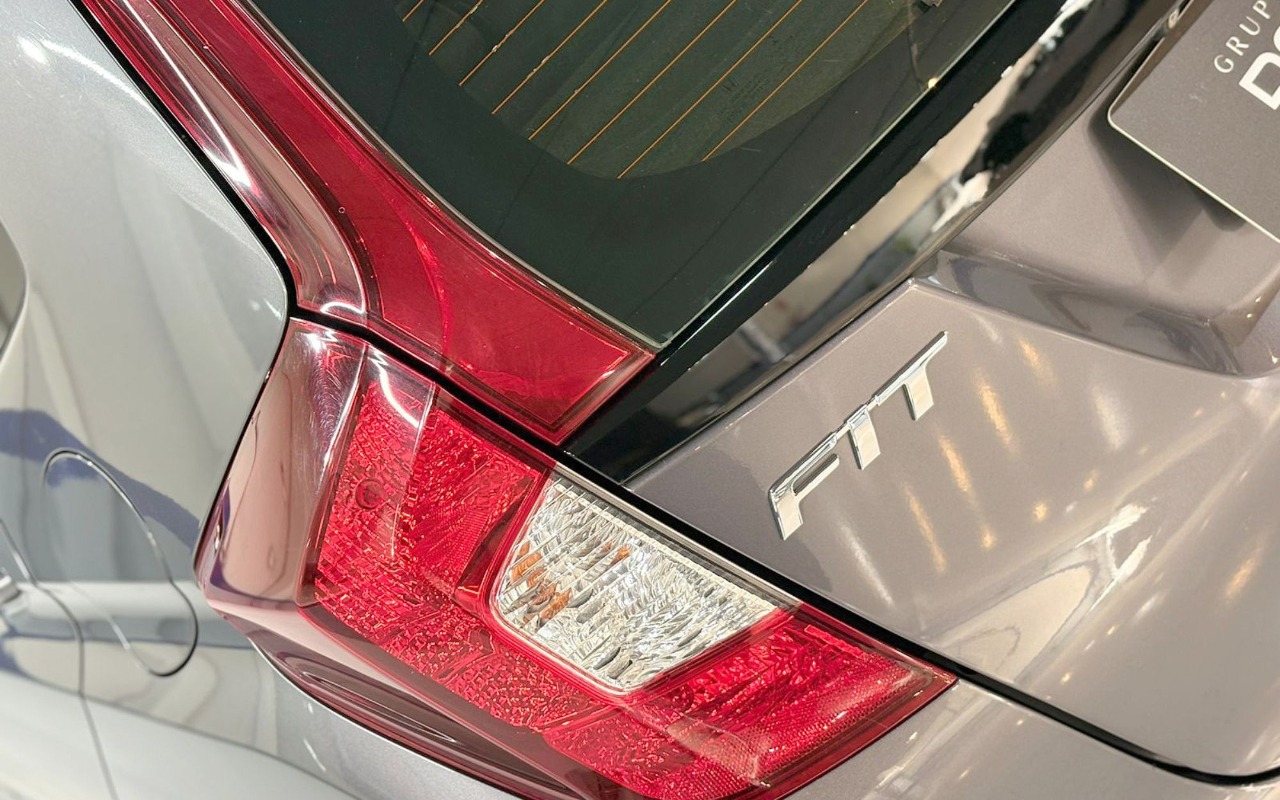 imagem-https://www.socarrao.com.br/sc-vehicle-images-prod/1017629/1776694018324-SE9OREEgRklUIEVYIEFUIC0gMjAxNyAtIENJTlpBIC0gQkJIOTE4NSAoMTApLmpwZw.jpg
