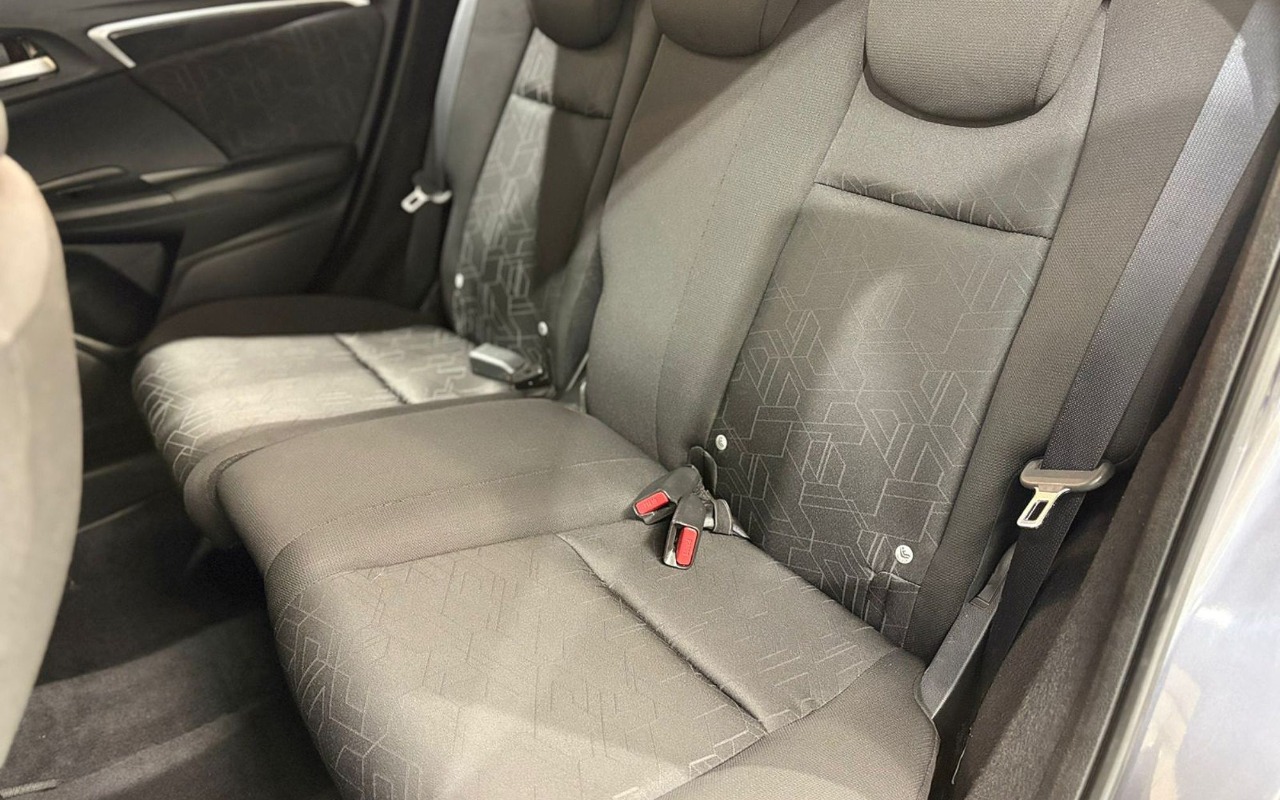 imagem-https://www.socarrao.com.br/sc-vehicle-images-prod/1017629/1776694019485-SE9OREEgRklUIEVYIEFUIC0gMjAxNyAtIENJTlpBIC0gQkJIOTE4NSAoMTYpLmpwZw.jpg