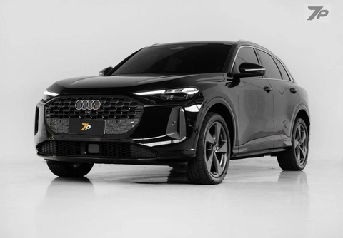 Audi Q5 2025 Preto — foto 1 de 3