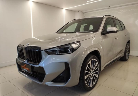 Bmw X1 2025 Prata — foto 1 de 3