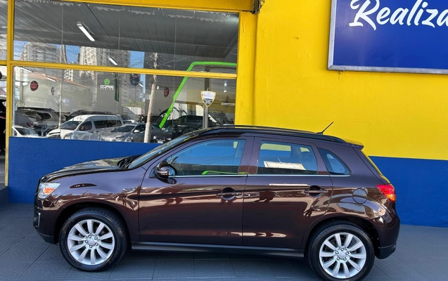 imagem-https://www.socarrao.com.br/sc-vehicle-images-prod/1018841/1789815567358-2c372b5fdce14fc6ab6a52c8f87c15fa_1776711583909.jpeg