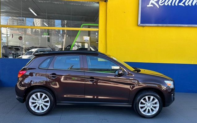 imagem-https://www.socarrao.com.br/sc-vehicle-images-prod/1018841/1789815567359-4f3b0d30dbcb4817823d4b99d59f9cae_1776711585332.jpeg