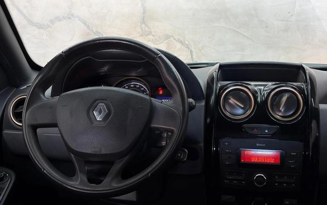 imagem-https://www.socarrao.com.br/sc-vehicle-images-prod/1018925/1787341461214-8011484_2_B_47019ece12.jpeg