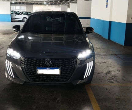 Peugeot 208 2025 Cinza — foto 1 de 3