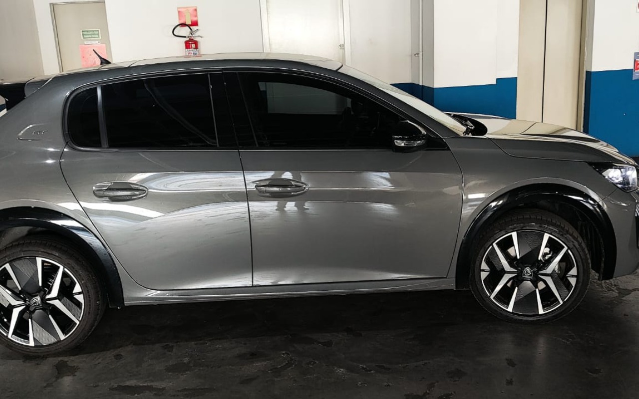 imagem-https://www.socarrao.com.br/sc-vehicle-images-prod/1019120/1787670162369-V2hhdHNBcHAgSW1hZ2UgMjAyNi0wOC0yNSBhdCAxMS41OC4xMS5qcGVn.jpeg