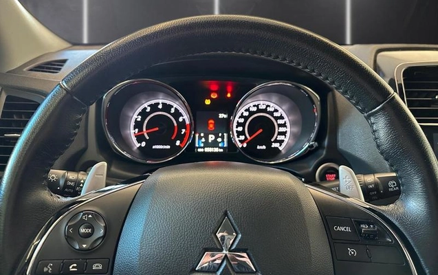 imagem-https://www.socarrao.com.br/sc-vehicle-images-prod/1019283/1790010555651-7952267_5_B_860aa327b9.jpeg