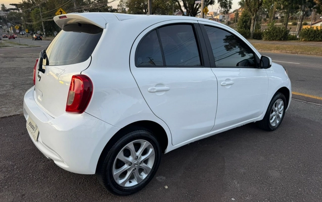 imagem-https://www.socarrao.com.br/sc-vehicle-images-prod/1019412/1776720272274-Ny5qcGVn.jpeg