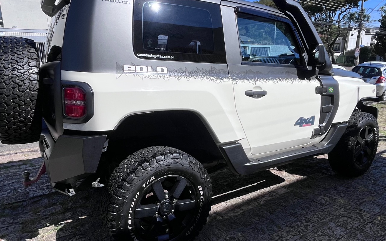 imagem-https://www.socarrao.com.br/sc-vehicle-images-prod/1019503/1776740810613-SU1HXzc1NjkuanBlZw.jpeg