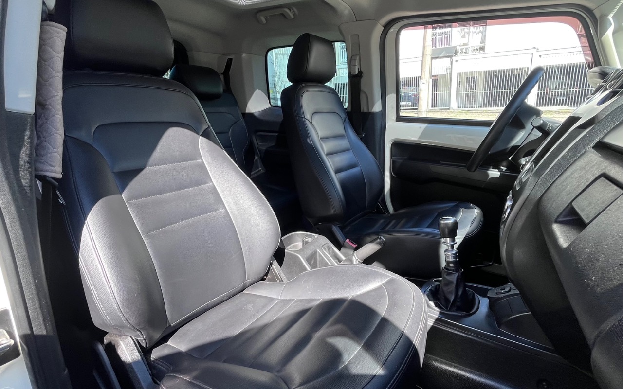 imagem-https://www.socarrao.com.br/sc-vehicle-images-prod/1019503/1776740810662-SU1HXzc1NzAuanBlZw.jpeg