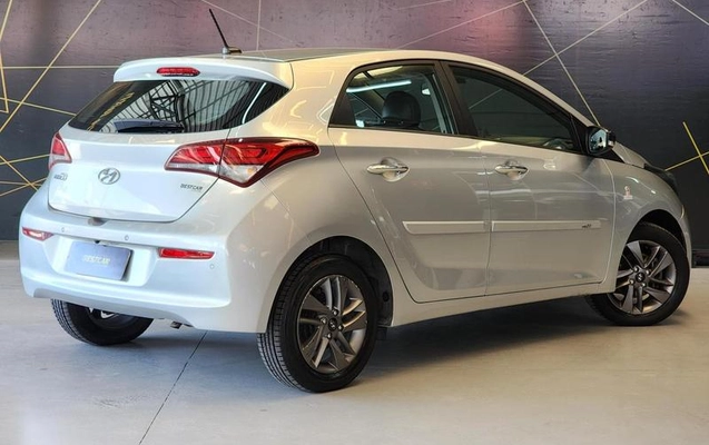 imagem-https://www.socarrao.com.br/sc-vehicle-images-prod/1020078/1786037854447-8012119_31_B_d280320ef0.jpeg