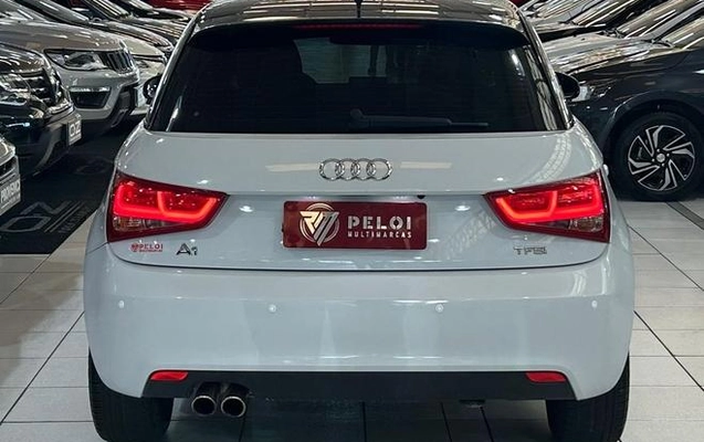 imagem-https://www.socarrao.com.br/sc-vehicle-images-prod/1020240/1785788721698-8009573_8_B_9a8ea99c88.jpeg