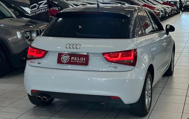 imagem-https://www.socarrao.com.br/sc-vehicle-images-prod/1020240/1785788721699-8009573_7_B_aac6bbd376.jpeg