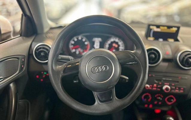 imagem-https://www.socarrao.com.br/sc-vehicle-images-prod/1020240/1785788721701-8009573_14_B_973a038632.jpeg