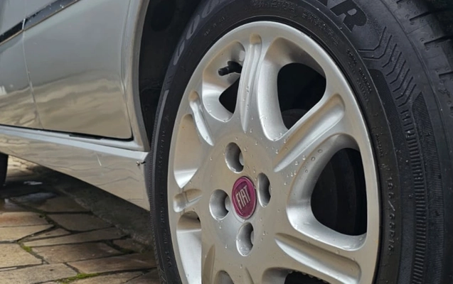 imagem-https://www.socarrao.com.br/sc-vehicle-images-prod/1020301/1776792221284-ODY3NTNlOGEtNjE2ZC00YmQyLTlhNjgtZmRiMzgyZjBjNGUxLmpwZw.jpg