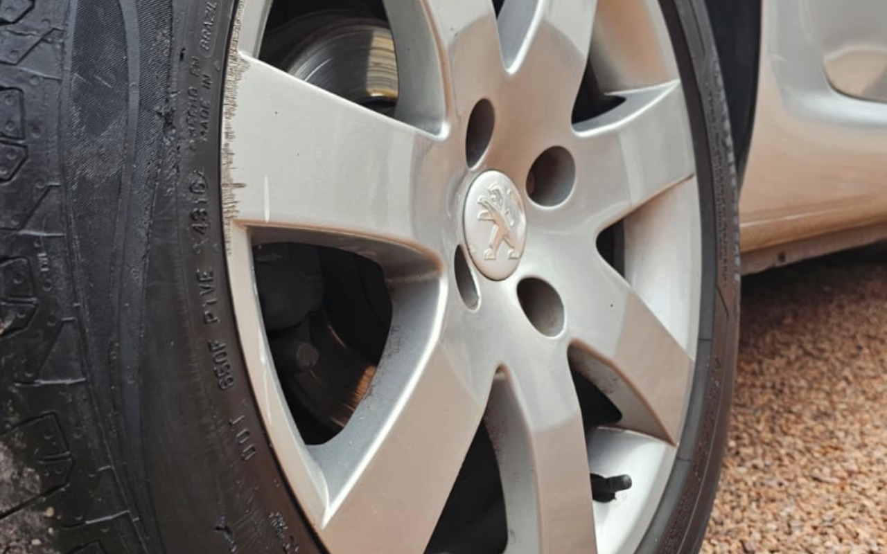 imagem-https://www.socarrao.com.br/sc-vehicle-images-prod/1020336/1776793044973-MWI3N2I5YWUtYjMwYy00M2ZlLTgwMjAtNDAyY2EwOWZjZjM1LmpwZw.jpg