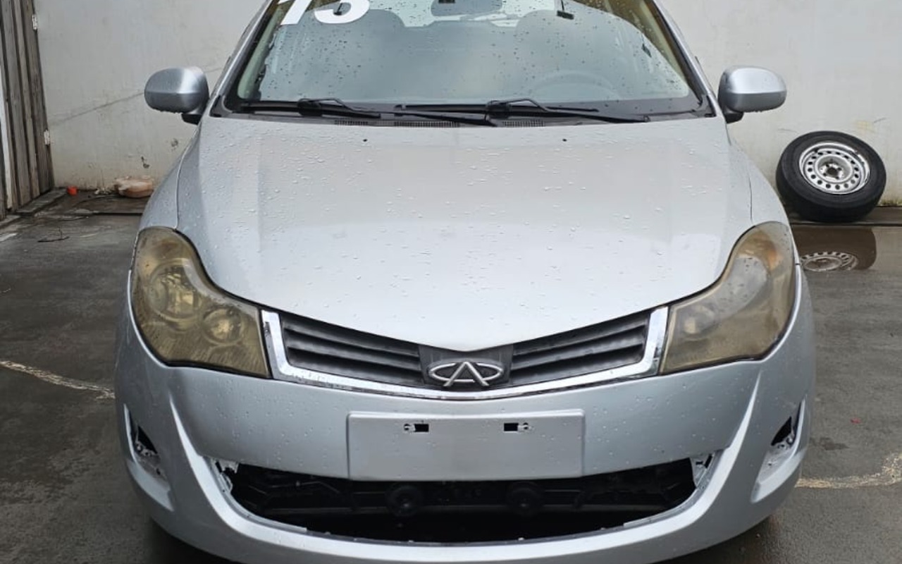 imagem-https://www.socarrao.com.br/sc-vehicle-images-prod/1020357/1776793760950-MmQ3NWRlNDItMGUzOC00MjNmLWE0YjctNGNjMDZhY2E3MzgxLmpwZw.jpg