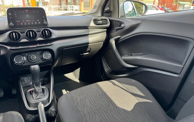 imagem-https://www.socarrao.com.br/sc-vehicle-images-prod/1020718/1776859654446-003_2a174bec7f026c11bccefd5953dc0c65.jpeg