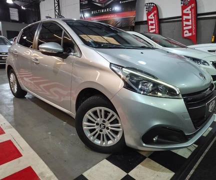 Peugeot 208 2020 Prata — foto 1 de 3