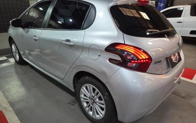 imagem-https://www.socarrao.com.br/sc-vehicle-images-prod/1021187/1776861417886-8012203_2_B_c7d60a48a0.jpeg